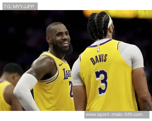 美记分析詹姆斯与东契奇重叠功能浓眉小里搭档更为合适