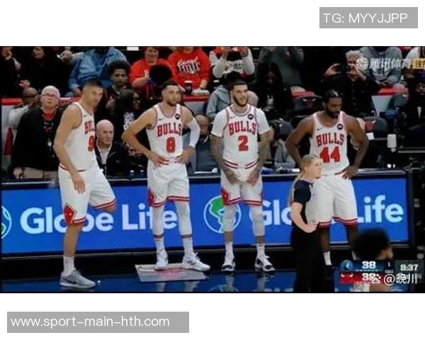 米切尔赞鲍尔赛场思维能力与詹姆斯相似认为这是球队所需的重要特质