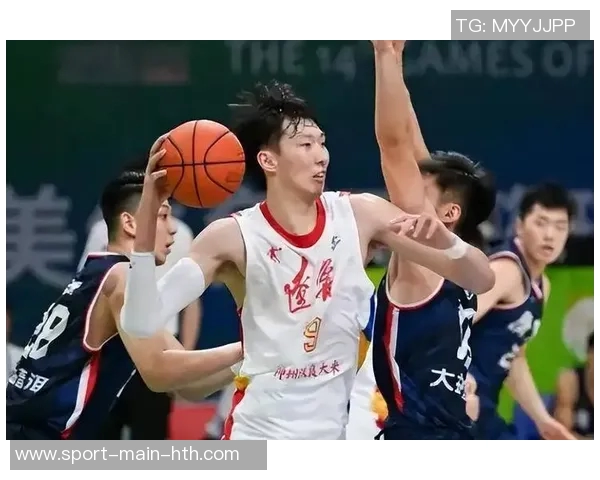 四川全运男篮在轮换深度不足的情况下成功摘铜球迷满意度提升